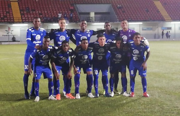 Video: Olimpia lava su imagen y elimina al Árabe Unido de la Copa Premier Centroamericana