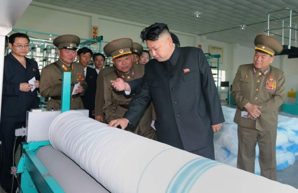 Kim prepara lanzamiento de dos misiles como mensaje a Trump