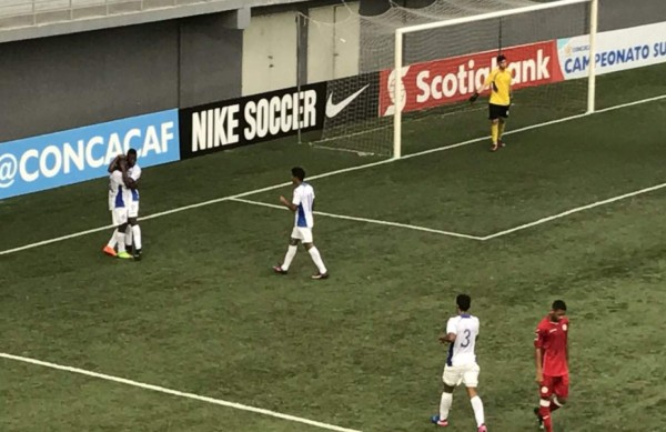 Video: Joven futbolista hondureño marcó hat-trick en apenas 45 minutos
