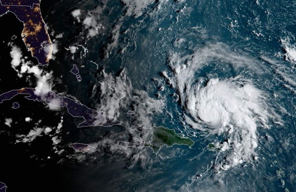 Florida se prepara para el impacto del peligroso huracán Dorian