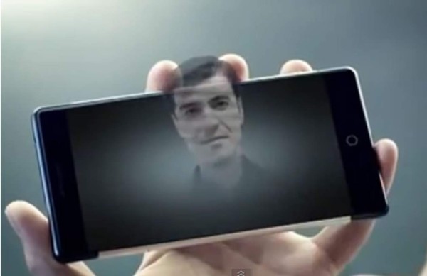 Takee, el smartphone capaz de proyectar imágenes 3D