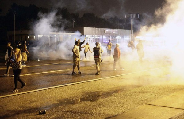 Un herido y siete detenidos tras protestas raciales en EUA