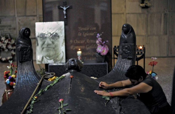 Cardenal Maradiaga agradece beatificación de Romero