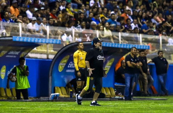 Maradona anuncia que dejará a los Dorados por supuestos errores arbitrales