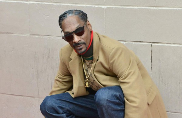 Snoop Dogg recibe su estrella en el Paseo de la Fama de Hollywood