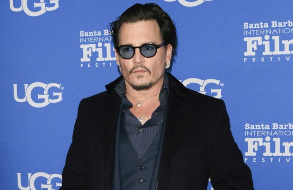 Johnny Depp pide perdón por bromear con muerte de Donald Trump  