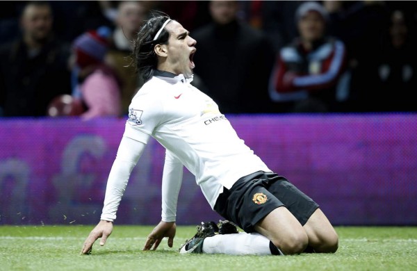 Falcao salvó un empate para el Manchester United