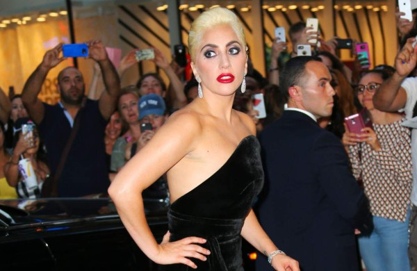 Lady Gaga culpa a las redes sociales