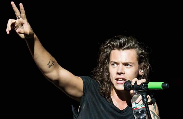 Harry Styles firma un contrato de $80 millones