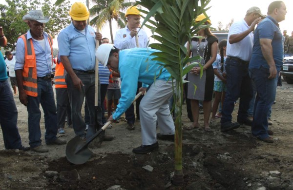 Construyen parque ecológico donde funcionaba botadero clandestino