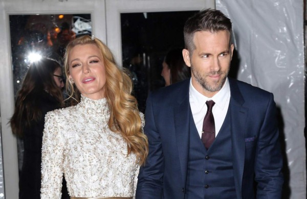 Ryan Reynolds manda curioso mensaje a su esposa Blake Lively