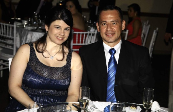 Brenda Díaz y Juan Carlos Luna contraen nupcias