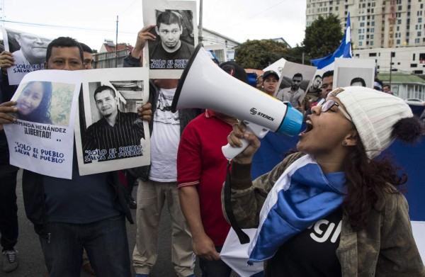 Acusan de terrorismo a 16 nicaragüenses que protestaron contra Ortega