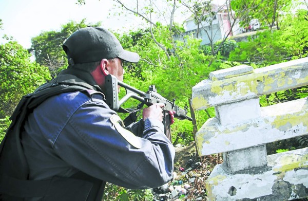 Con carros prestados DNIC enfrentó a los mareros