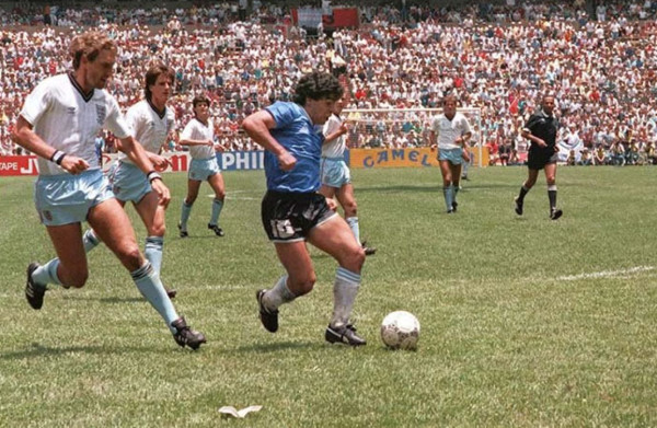 Vídeo: Imágenes inéditas del gol de Maradona a Inglaterra en México 86'
