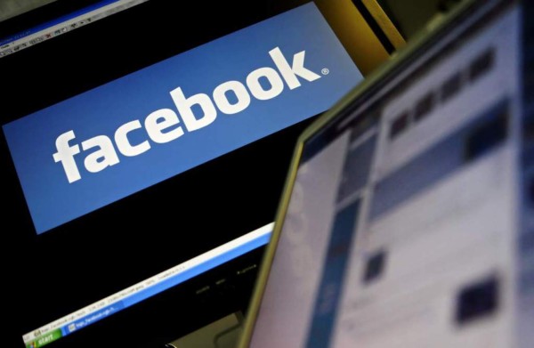 Cae el uso de Facebook para consultar noticias y aumenta en WhatsApp