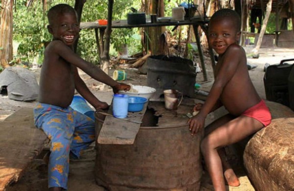 Mil millones viven en pobreza extrema en el mundo: Banco Mundial