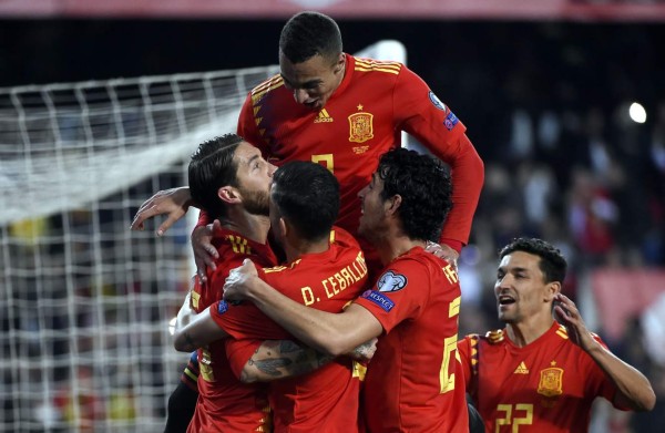 España se estrenó ganando a Noruega en el inicio de la eliminatoria a la Eurocopa 2020. Foto AFP