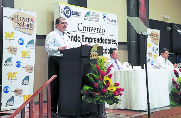 Histórica alianza beneficia a miles de emprendedores