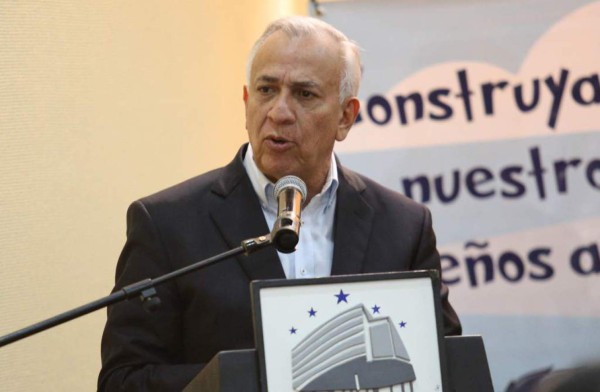 Mauricio Oliva: El Partido Nacional defenderá conteo hasta el último voto