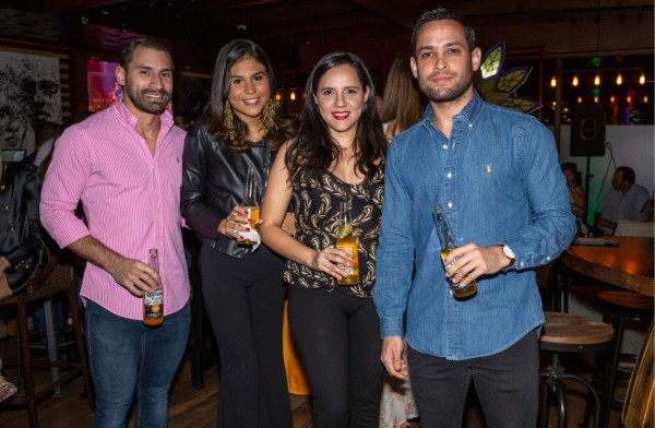 Sampedranos disfrutaron con la fiesta 'Tis The Season Party”