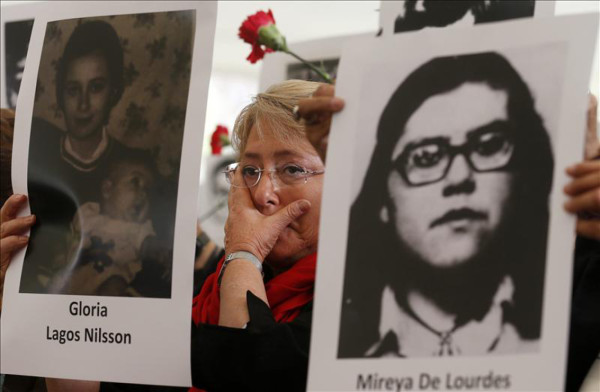 Bachelet vuelve al lugar donde fue torturada tras el golpe en Chile