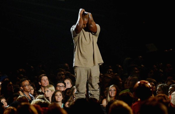 Kanye West critica a MTV en polémico discurso