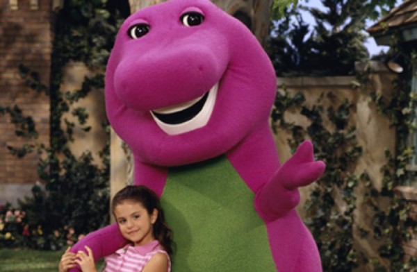 Revelan la identidad del hombre detrás de 'Barney'