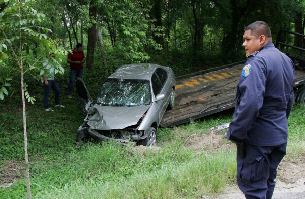 Fallece niño de dos años en accidente vehícular en carretera a Ticamaya