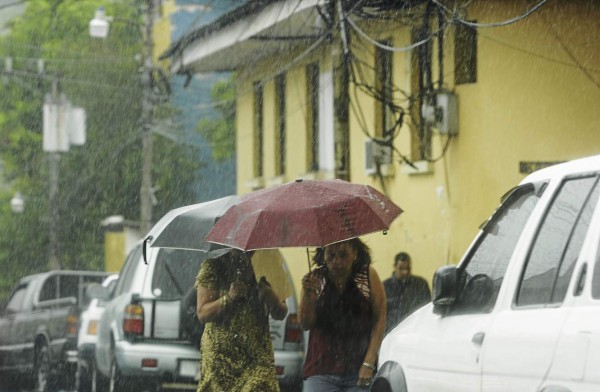 Ocho departamentos de Honduras tienen alerta verde por lluvias