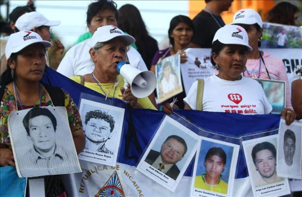 Madres centroamericanas inician caravana en busca de hijos