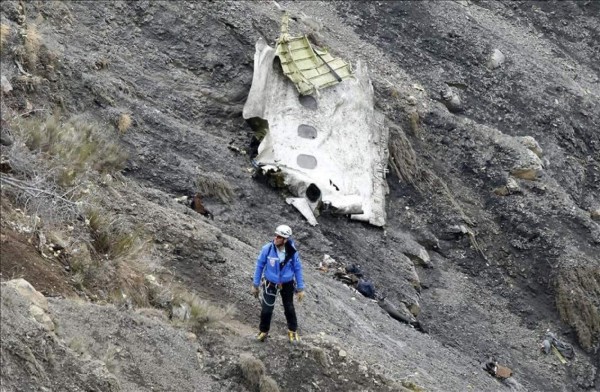 Copiloto estrelló el avión voluntariamente en Francia