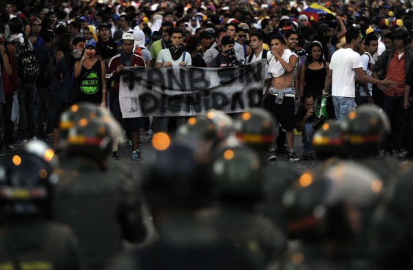 Leopoldo López convoca a una marcha antes de entregarse