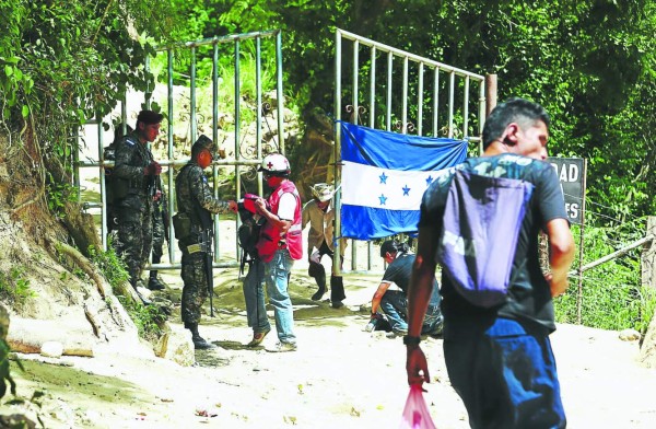 Sureños piden seguir trabajando en mina de San Juan Arriba