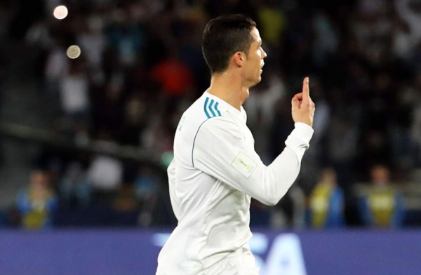 Cristiano Ronaldo celebrando su golazo contra el Gremio. Foto AFP
