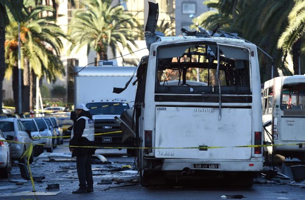 ISIS reivindica ataque contra guardia presidencial en Túnez