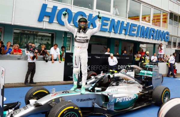 Rosberg gana el GP de Alemania y amplía su liderato