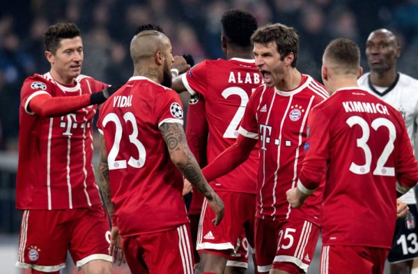 El Bayern Múnich masacra al Besiktas y pone un pie en cuartos de final de la Champions League