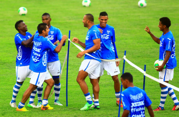 La Selección de Honduras trabaja en la parte táctica