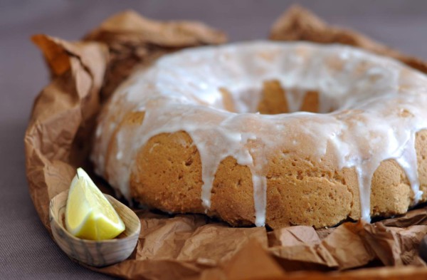 Cómo hacer una rosca de limón