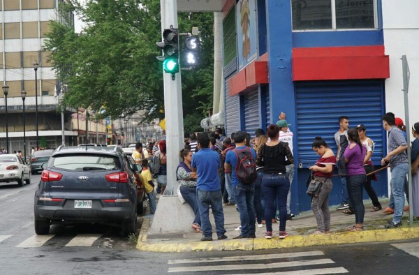 Ciudadanos dejaron para última hora reclamo de cédulas