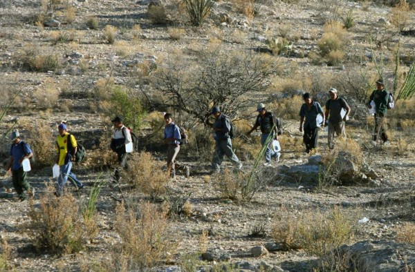Arrestan a inmigrantes hondureños en desierto de Arizona