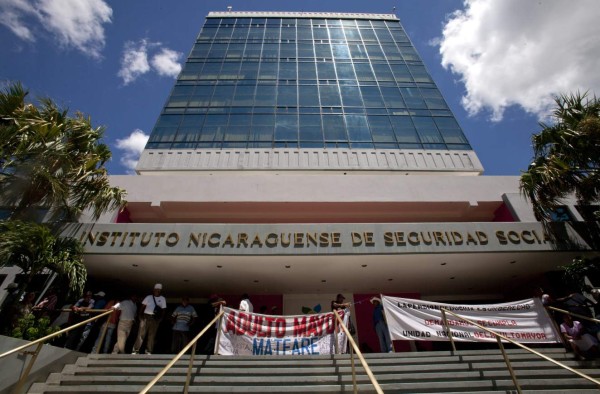 Varios heridos deja protesta por reforma a Seguro Social en Nicaragua
