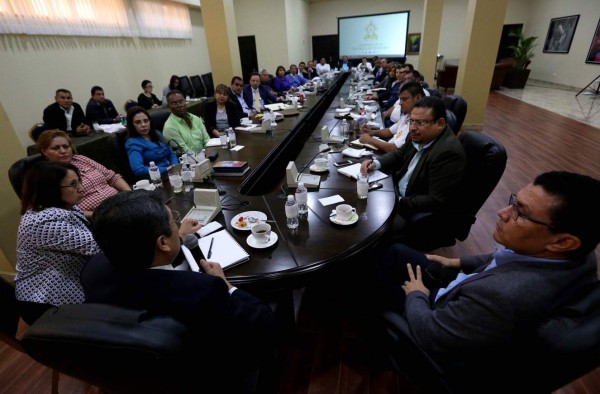 Misión de la ONU se reúne hoy con sectores políticos de Honduras
