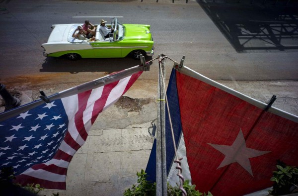 USA suspende emisión de visas en Cuba y emite alerta de viaje