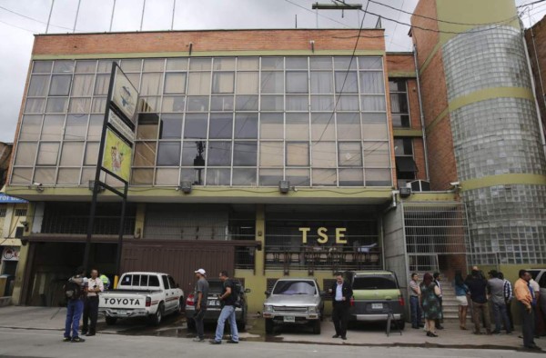 TSE: hay tres empresas autorizadas a encuestar