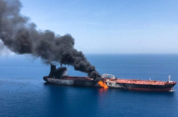Atacan a dos buques petroleros en el golfo de Omán