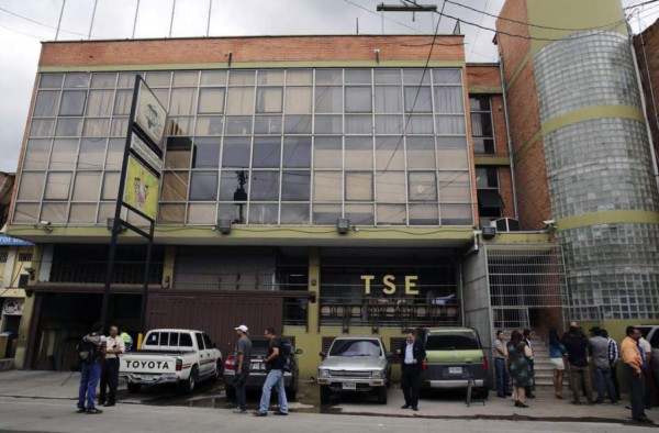 TSE entrega censo electoral a los partidos políticos hondureños