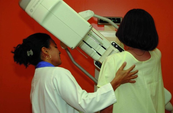 El 30 % de mujeres con diagnóstico oportuno de cáncer de mama tendrá recaída