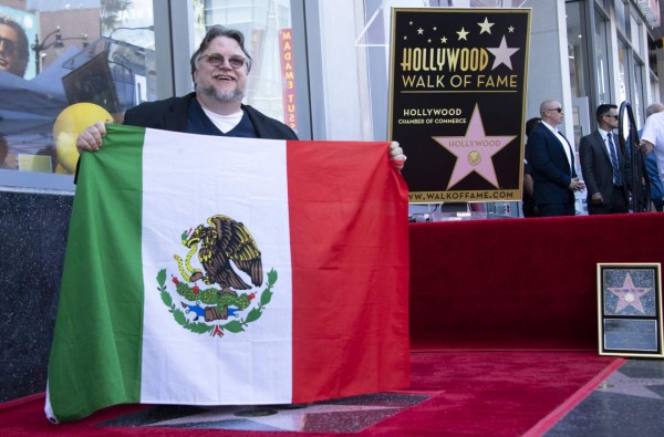 Guillermo del Toro lleva el orgullo latino al Paseo de la Fama de Hollywood